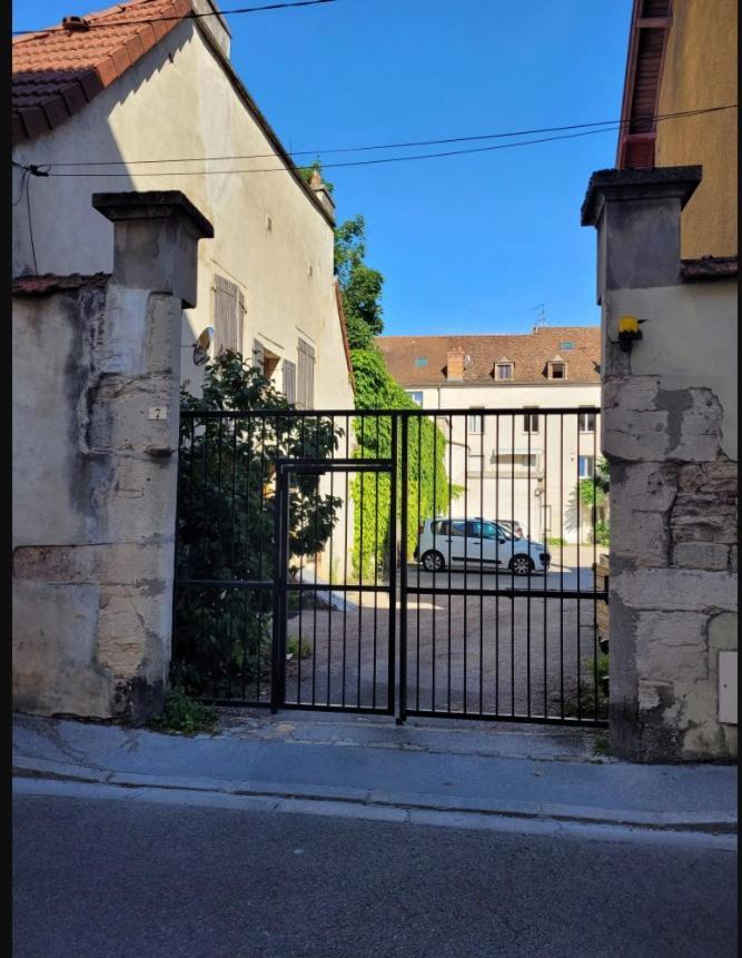 L'Historique Au Coeur De Ville ดีจอง ภายนอก รูปภาพ